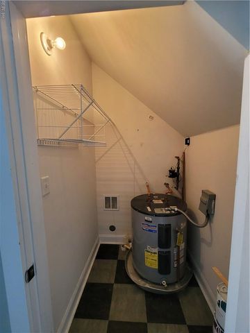 435 E Freemason St Apt 3A, Norfolk, VA 23510