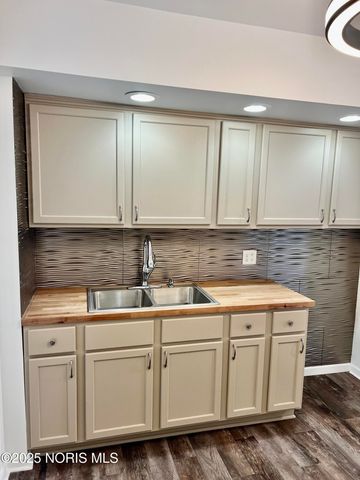 541 Oakdale Avenue, Toledo, OH 43605