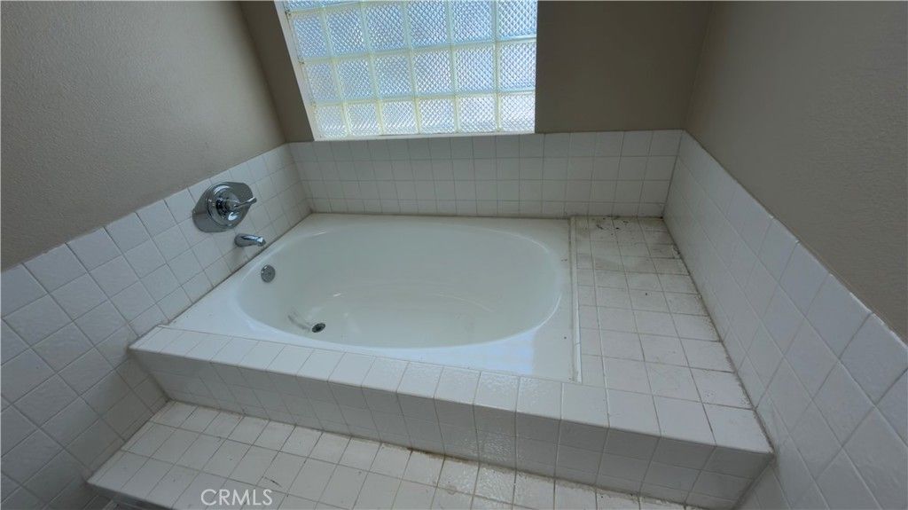 Image 16 of property listing at 42115 Shadow Lane, Hemet, CA 92544