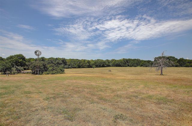 5715 State Highway 159, La Grange, TX 78945