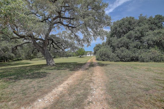 5715 State Highway 159, La Grange, TX 78945