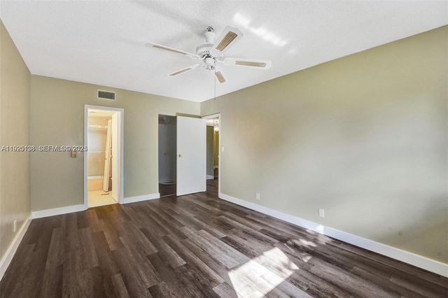 1030 Country Club Dr 405, Margate, FL 33063