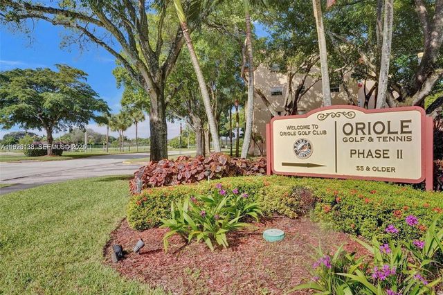 1030 Country Club Dr 405, Margate, FL 33063