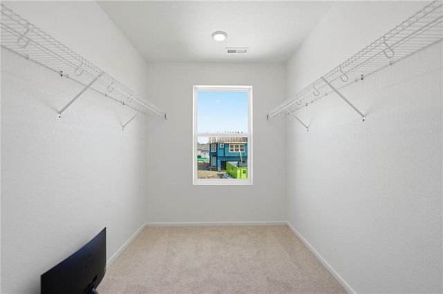 1431 S 4th Street E, Louisburg, KS 66053