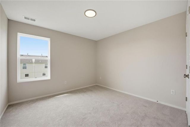 1431 S 4th Street E, Louisburg, KS 66053