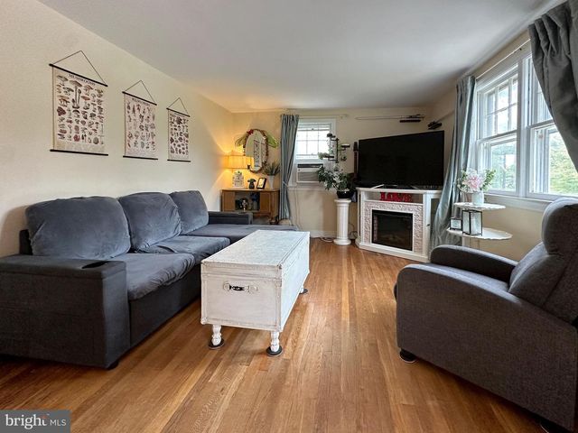 117 ROUTE 31 S, Pennington, NJ 08534