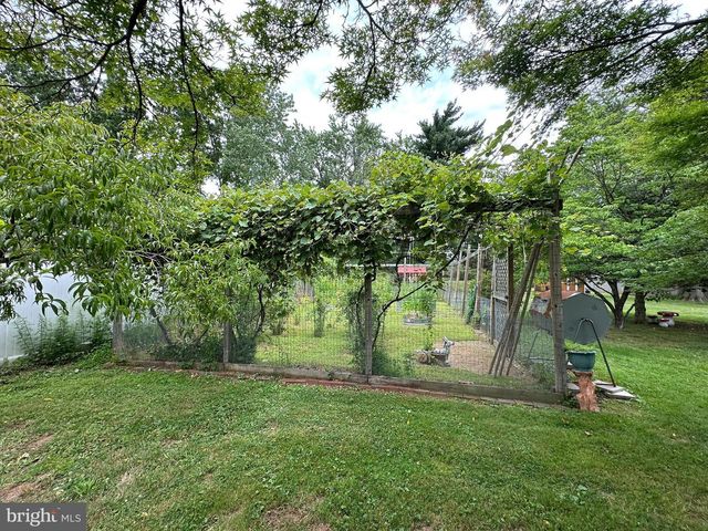 117 ROUTE 31 S, Pennington, NJ 08534
