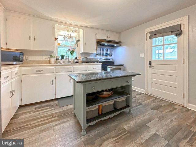 117 ROUTE 31 S, Pennington, NJ 08534