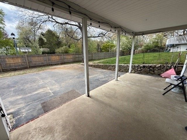 203 North Ave, Rockland, MA 02370