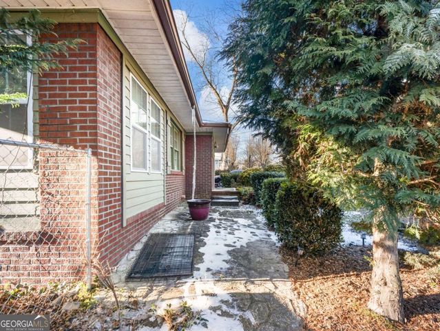 127 N Center Street, Winder, GA 30680