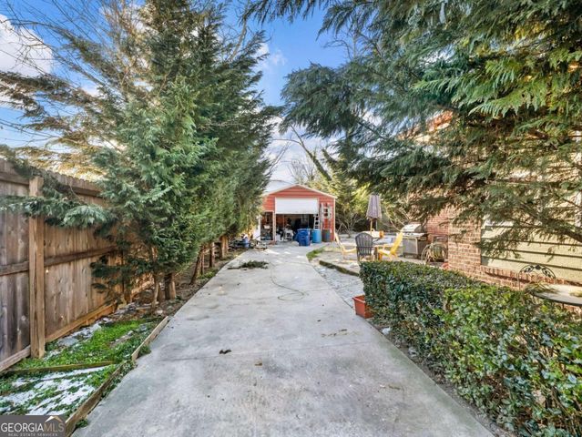 127 N Center Street, Winder, GA 30680