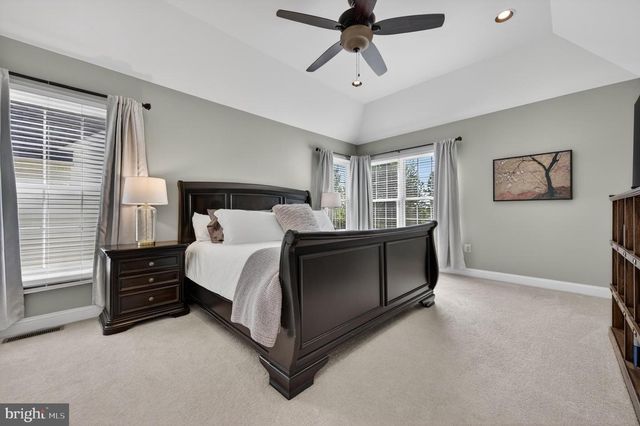 421 WAYNEBROOK DR, Chester Springs, PA 19425