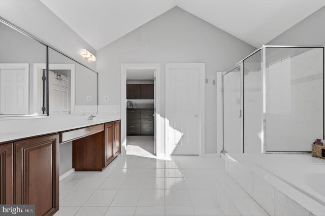 421 WAYNEBROOK DR, Chester Springs, PA 19425