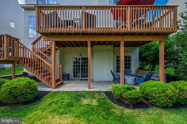421 WAYNEBROOK DR, Chester Springs, PA 19425