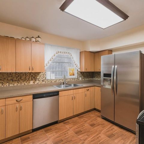 3321 SW 18th St, Miami, FL 33145