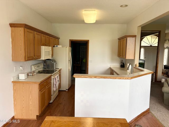 7710 Wellsbury Drive, Waterville, OH 43566
