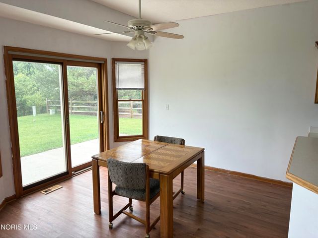 7710 Wellsbury Drive, Waterville, OH 43566