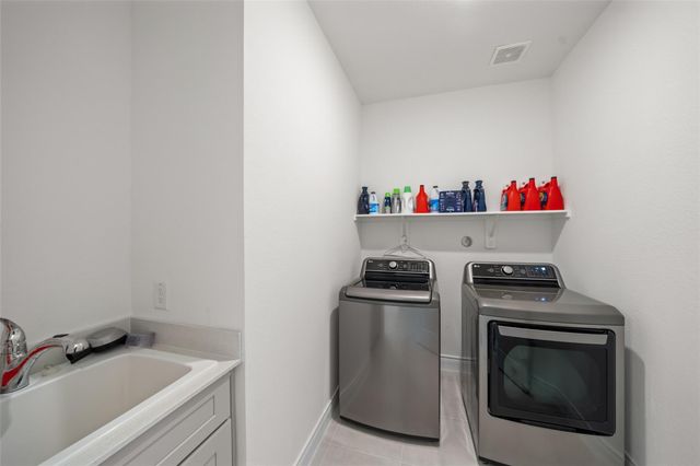 14506 Clementine Hall Drive, Conroe, TX 77302