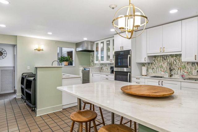 1666 Coffman Street 127, Falcon Heights, MN 55108