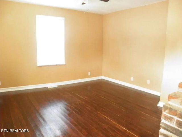 828 Mulberry St, Loudon, TN 37774