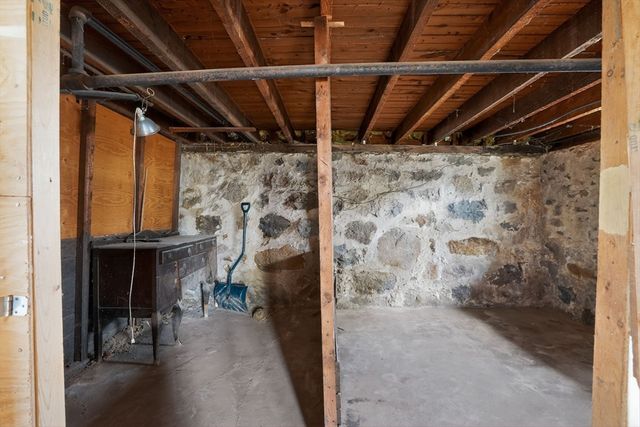 273 Front St, Weymouth, MA 02188