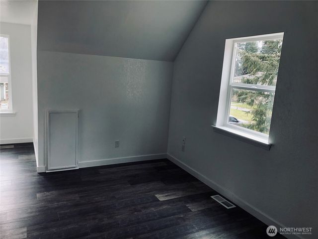 8624 Oxford Drive SE, Lacey, WA 98503