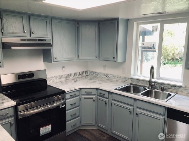 8624 Oxford Drive SE, Lacey, WA 98503