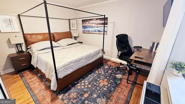 300 Peachtree Street NE 17H, Atlanta, GA 30332