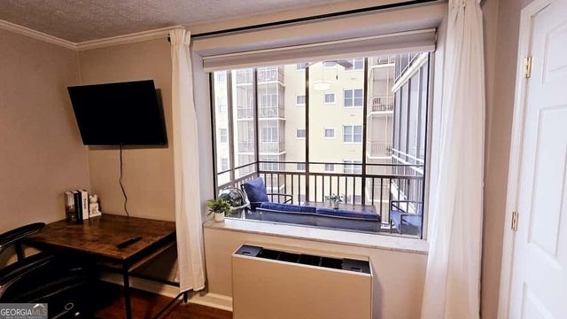 300 Peachtree Street NE 17H, Atlanta, GA 30332