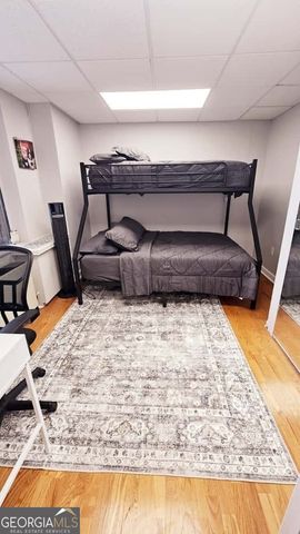 300 Peachtree Street NE 17H, Atlanta, GA 30332