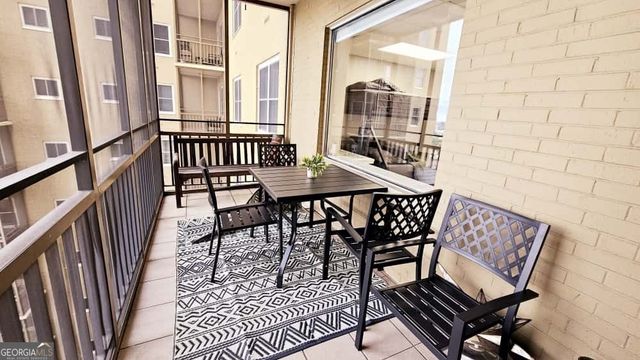 300 Peachtree Street NE 17H, Atlanta, GA 30332