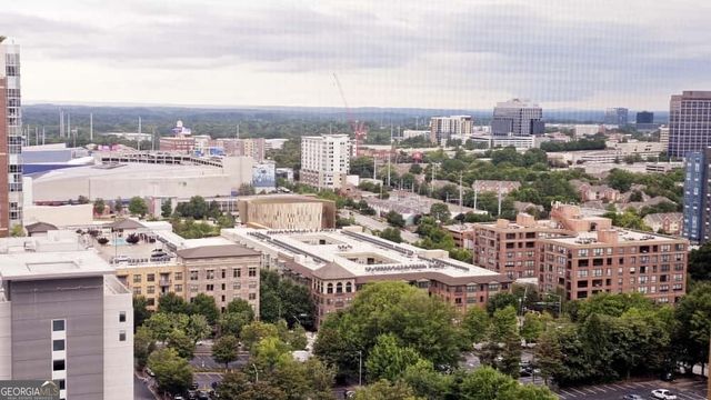 300 Peachtree Street NE 17H, Atlanta, GA 30332