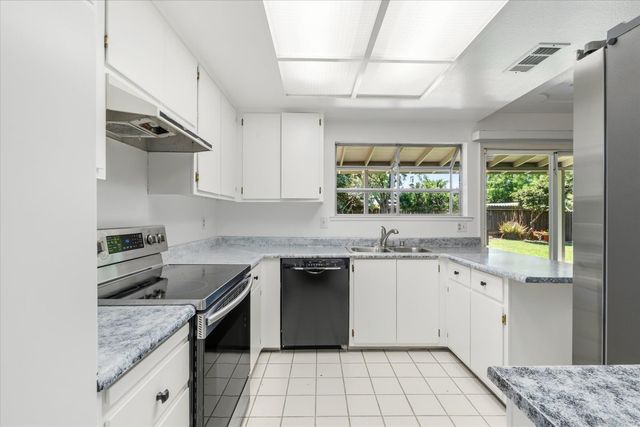 6012 Windlass Ct, Citrus Heights, CA 95621