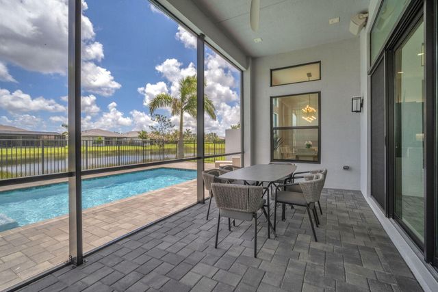 9651 Spruce Woods Drive, Boynton Beach, FL 33473