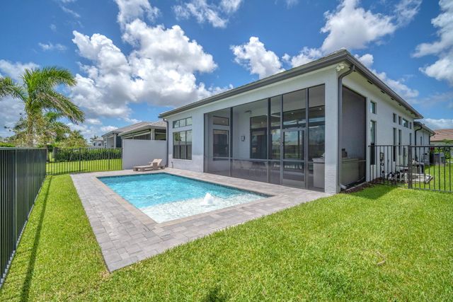 9651 Spruce Woods Drive, Boynton Beach, FL 33473