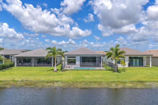 9651 Spruce Woods Drive, Boynton Beach, FL 33473