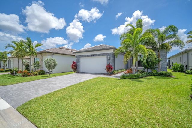 9651 Spruce Woods Drive, Boynton Beach, FL 33473