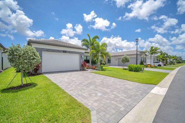 9651 Spruce Woods Drive, Boynton Beach, FL 33473