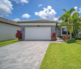9651 Spruce Woods Drive, Boynton Beach, FL 33473