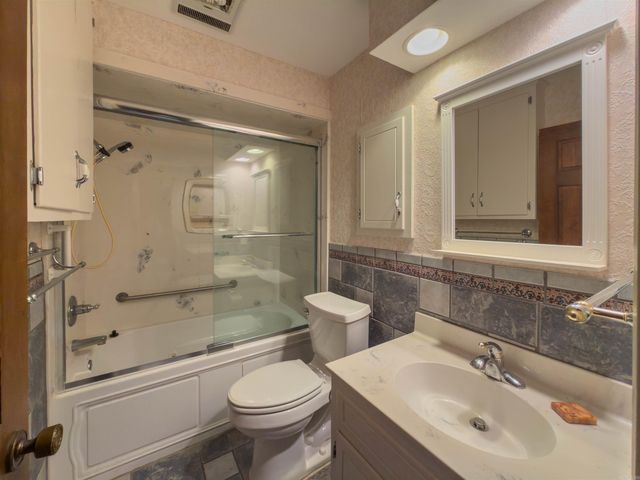 5102 Madison Ave, Jacksonville, AR 72076