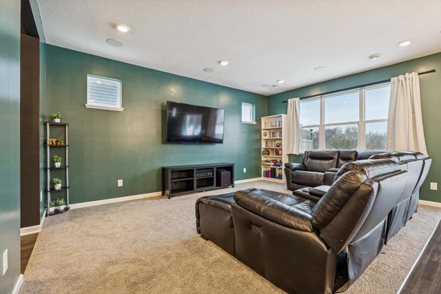 19343 Crystal Terrace, Farmington, MN 55024