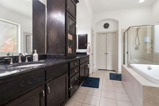 6715 Castillo Street, Irving, TX 75039