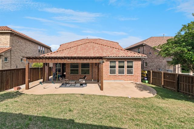 6715 Castillo Street, Irving, TX 75039