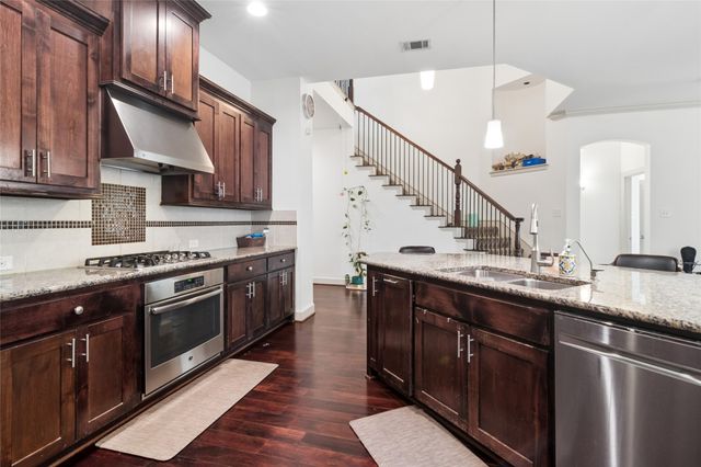 6715 Castillo Street, Irving, TX 75039