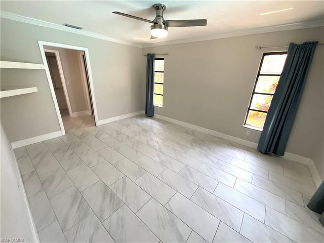 20620 Pine Tree LN, Estero, FL 33928