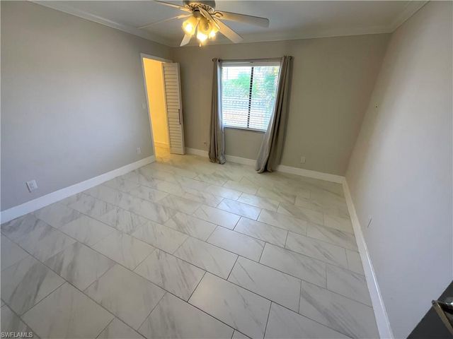 20620 Pine Tree LN, Estero, FL 33928