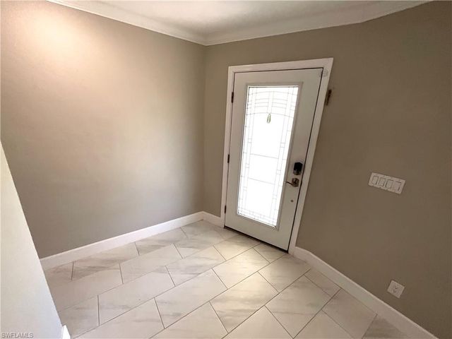 20620 Pine Tree LN, Estero, FL 33928