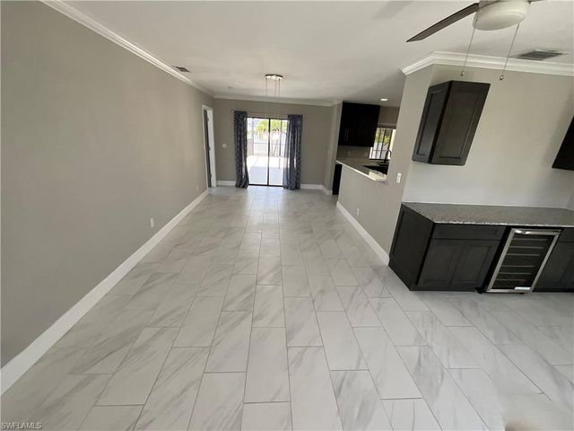 20620 Pine Tree LN, Estero, FL 33928