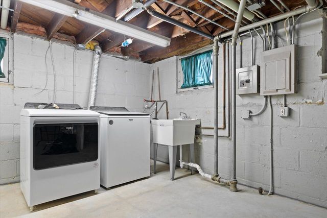 413 S 69th STREET, Milwaukee, WI 53214