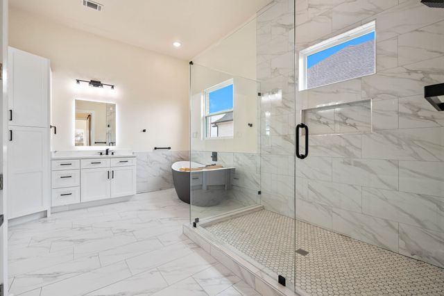 19071 White Bluff Drive, Whitney, TX 76692